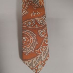 BANANA REPUBLIC 100% SILK TIE